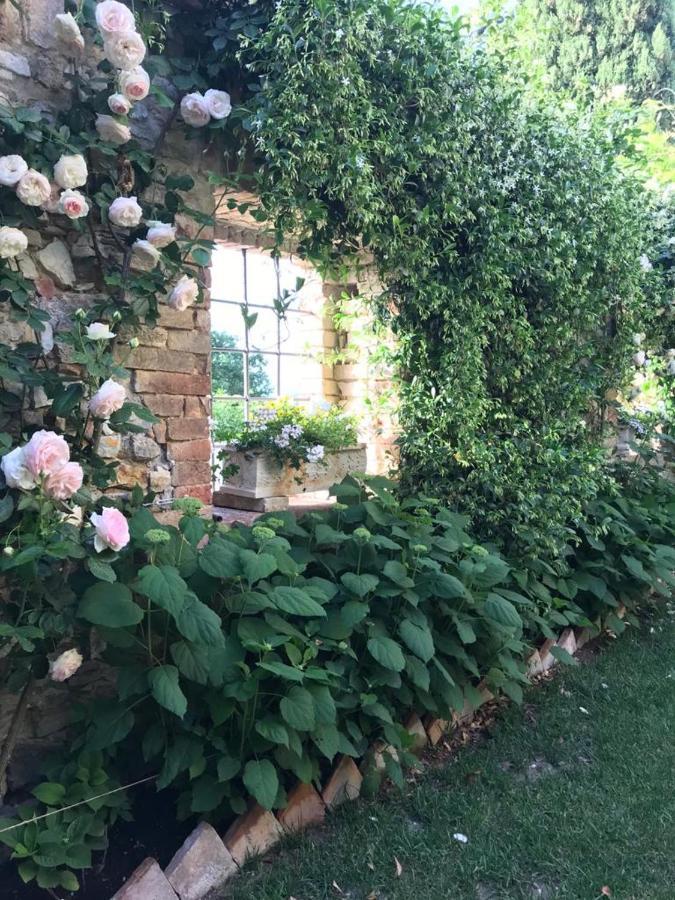 Il Borgo Di Olive Hotel Sismano Exterior photo